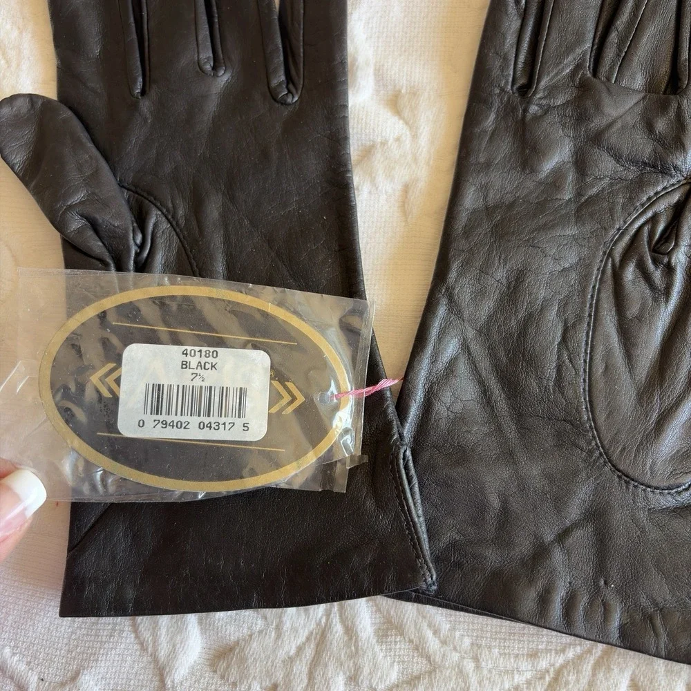 Vintage ARIS Black Leather Gloves Women's Size 7.5 Antron Nylon Lined NOS New